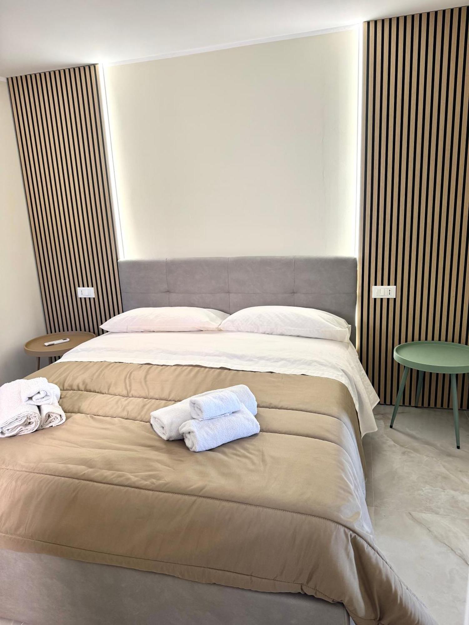 Bed and Breakfast Charm Airport Реджо-ди-Калабрия Экстерьер фото